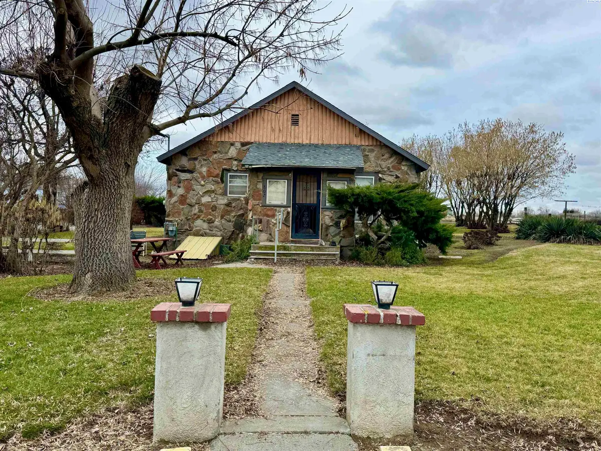 802 Woods Rd., Sunnyside, WA 98944 - #1