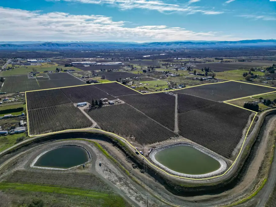 120 Barbee Rd, Zillah, WA 98953 - #2