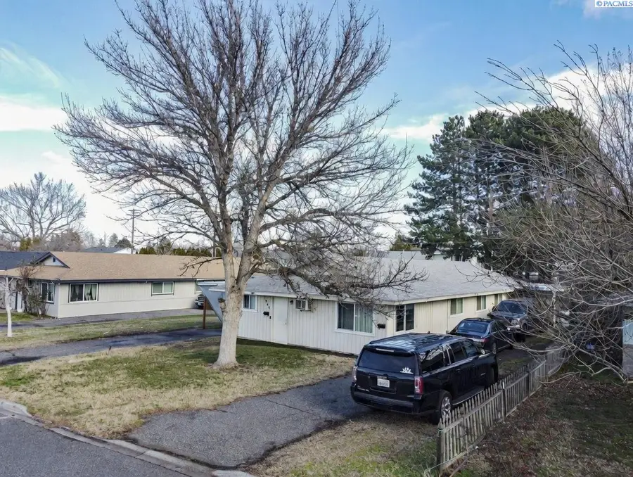 1942 Luther Pl, Richland, WA 99354 - #2