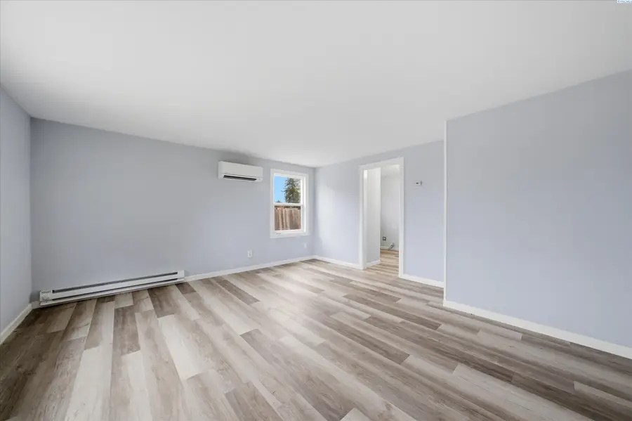 508 S Zillah St, Kennewick, WA 99336 - #3