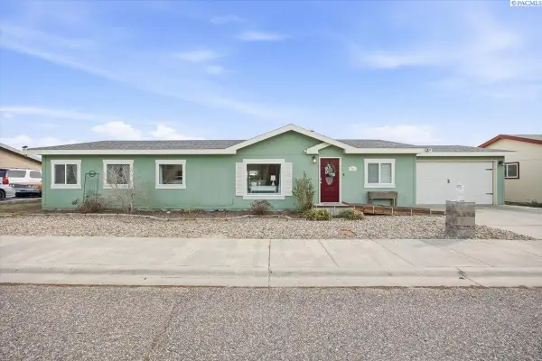 713 S Yolo St., Kennewick, WA 99336-2452