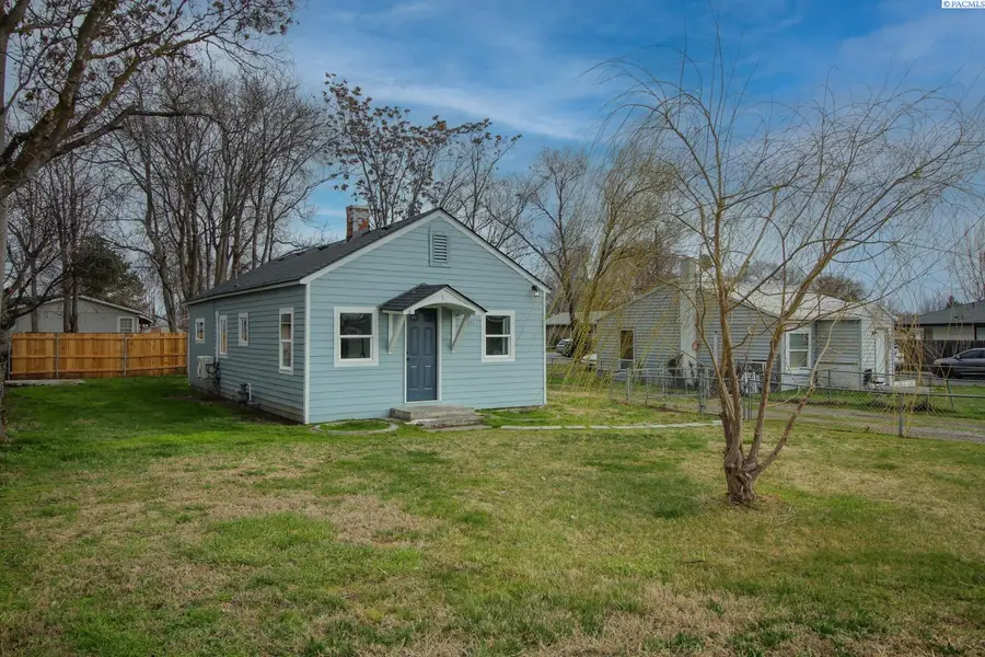 1211 S Washington Street, Kennewick, WA 99337 - #2