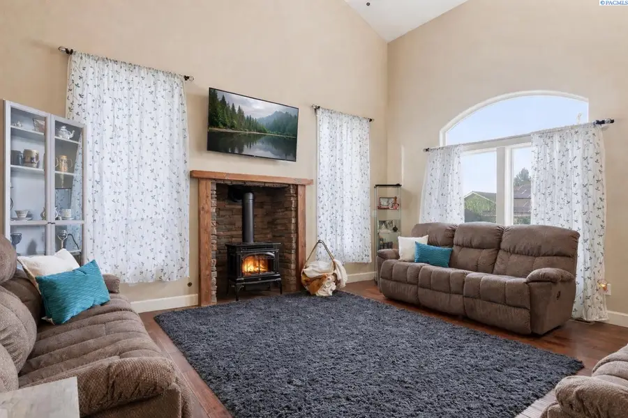 369 Temple Meadow Lane, Richland, WA 99352 - #2