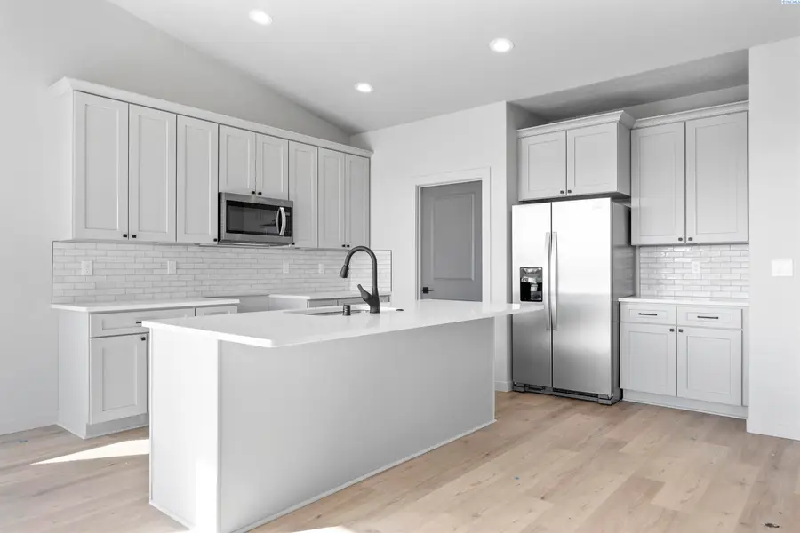 2910 E Helena St, Pasco, WA 99301 - #3