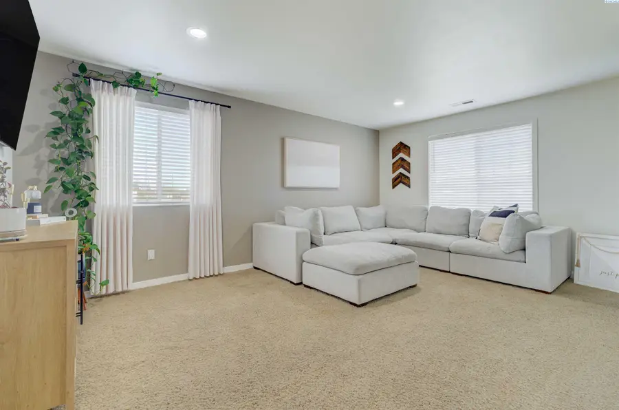 4516 Saguaro Dr, Pasco, WA 99301 - #3