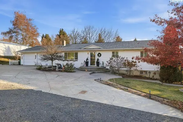 314 E 9th St, Rosalia, WA 99170