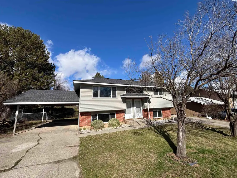 310 NW Robert St, Pullman, WA 99163 - #2