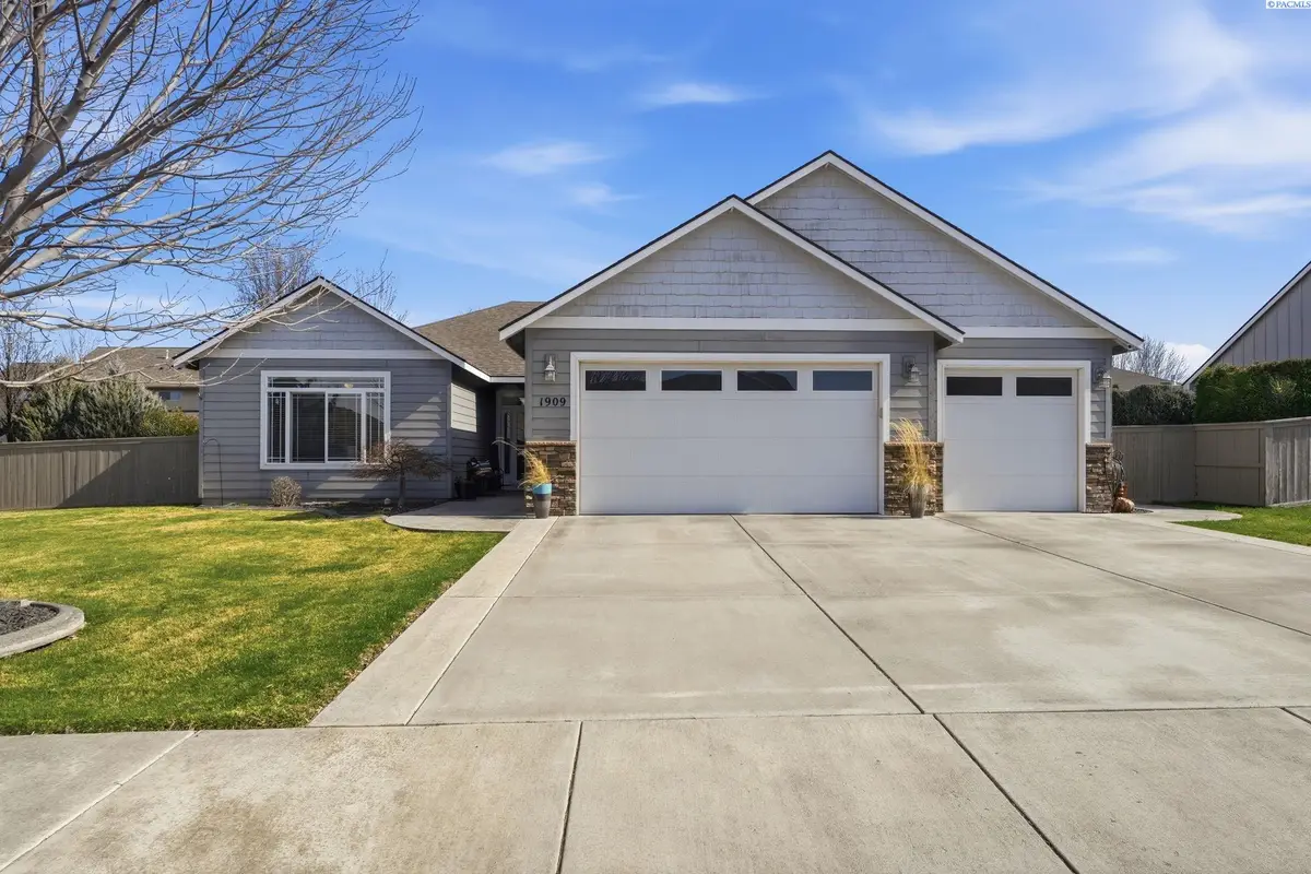 1909 S Fillmore St., Kennewick, WA 99338 - #1