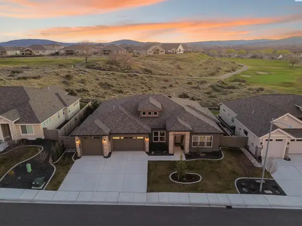 3097 Bobwhite Way, Richland, WA 99354