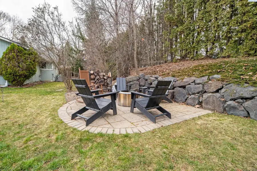 835 SE Sunnymead Way, Pullman, WA 99163 - #3