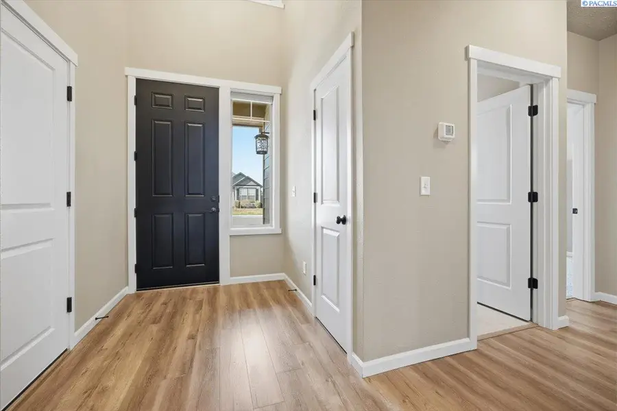 3919 Charleston, Pasco, WA 99301 - #2