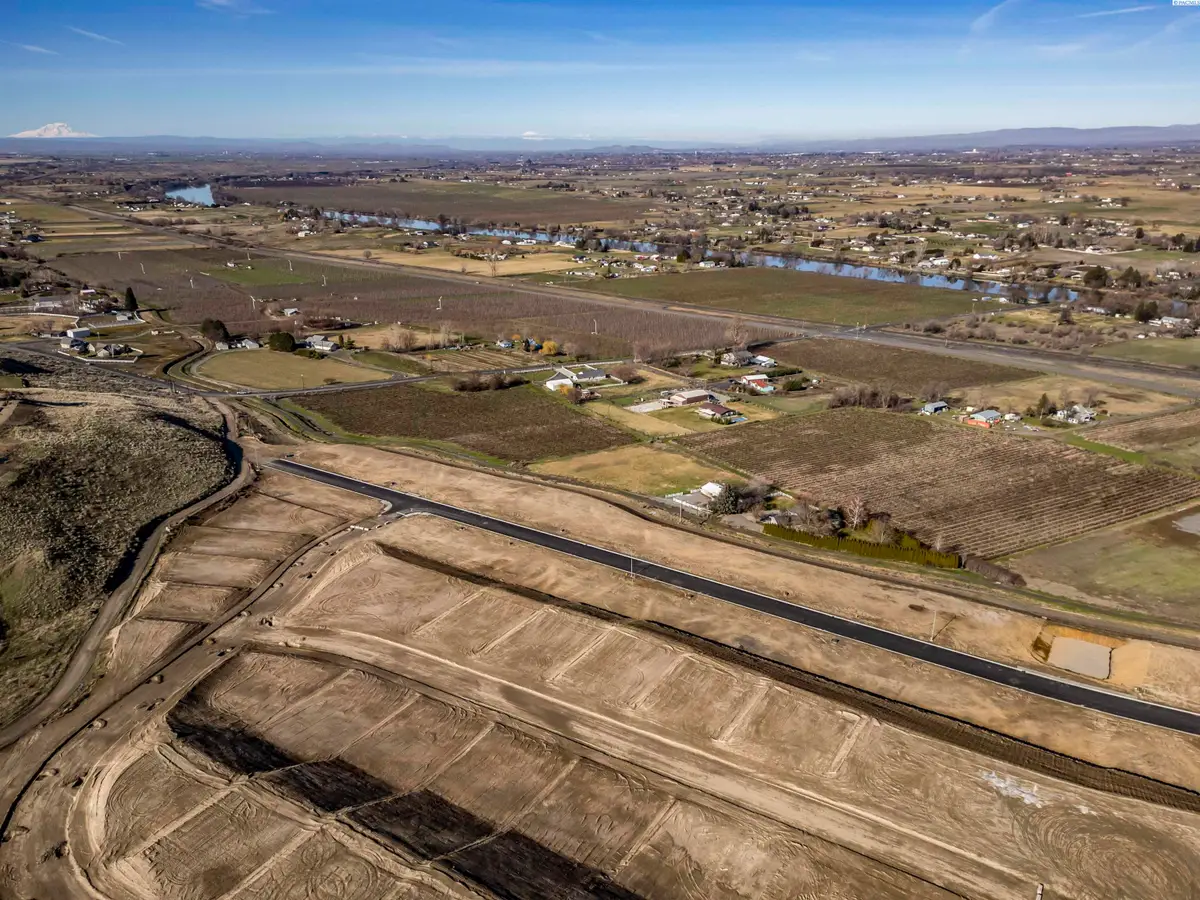 1673 SW Kelandren Drive, Prosser, WA 99350 - #1