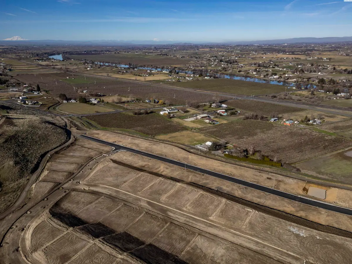 1685 SW Kelandren Drive, Prosser, WA 99350 - #1