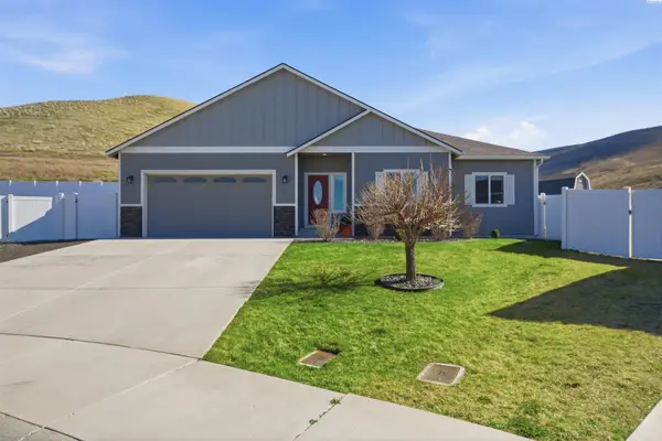 22 Molly Rose Ct, Prosser, WA 99350