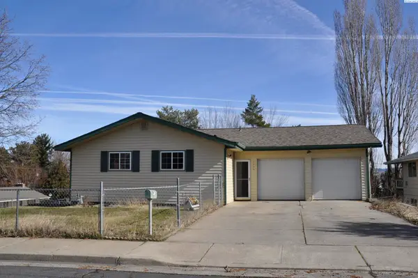 1840 NW Kenny Dr, Pullman, WA 99163