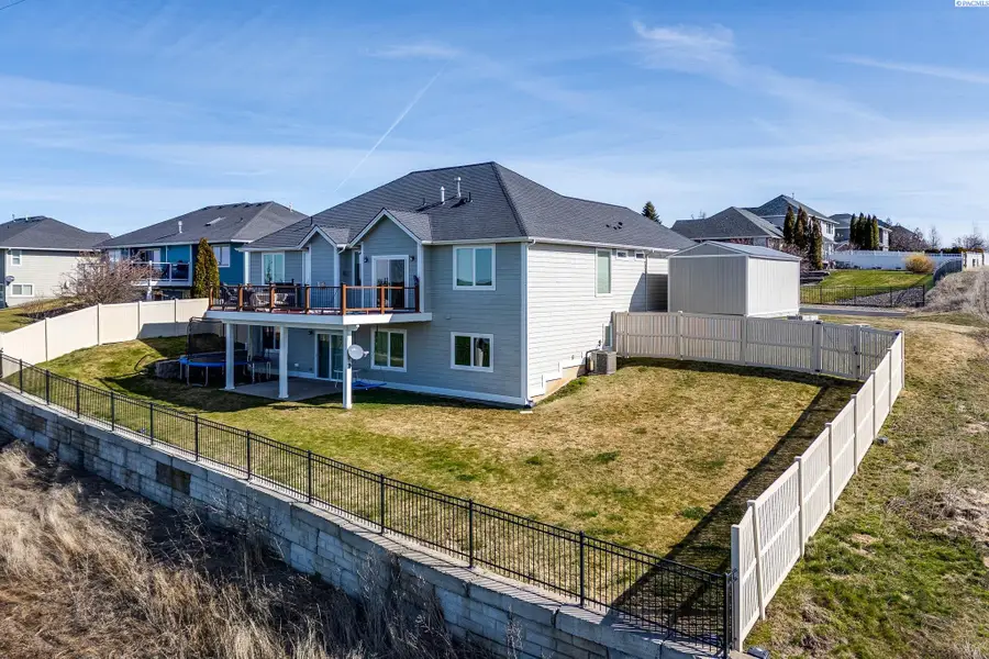 1215 Sunnyside Dr, Pullman, WA 99163 - #2