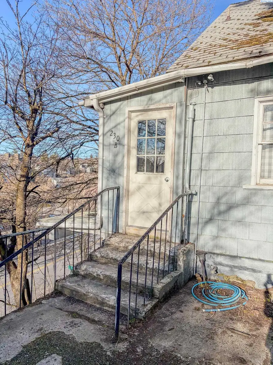 230 SE Spring, Pullman, WA 99163 - #2