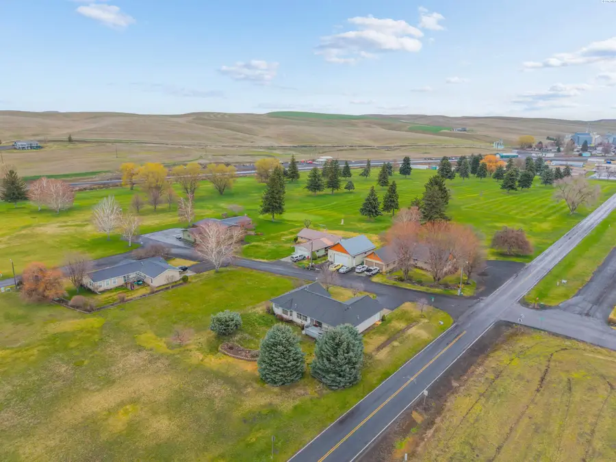 1 N Heglar Ln, Saint John, WA 99171 - #2