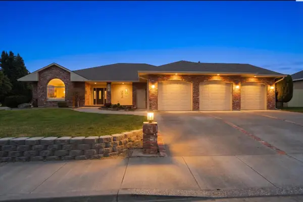 4703 W 20th Ave, Kennewick, WA 99338