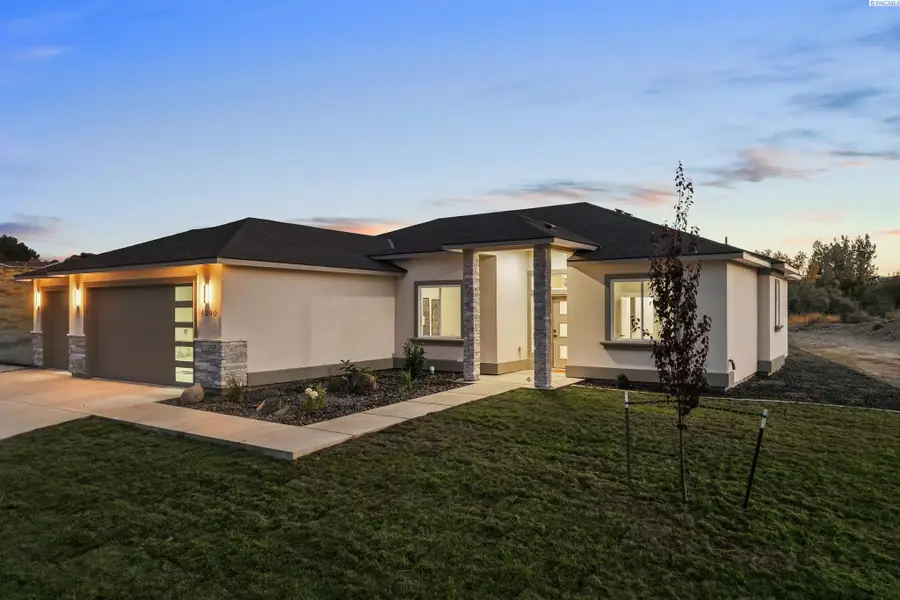 4090 Kingwood St, Kennewick, WA 99337 - #3
