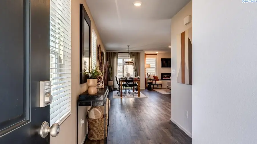 6419 Sandstone Dr, Pasco, WA 99301 - #2