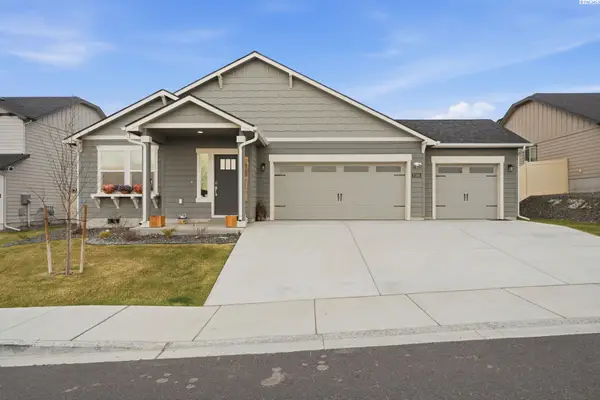 7356 W 26th Ave, Kennewick, WA 99338