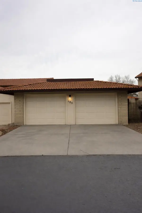 125 Casa Sueno Ct, Richland, WA 99352