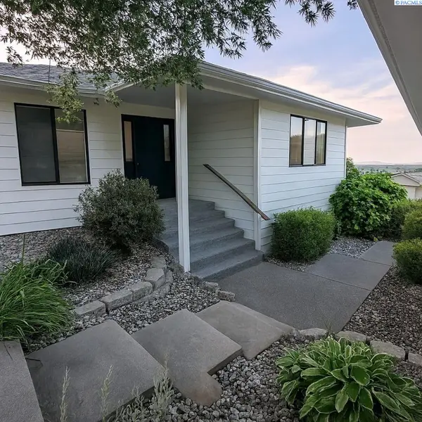 3803 W 40th Pl, Kennewick, WA 99337-0000