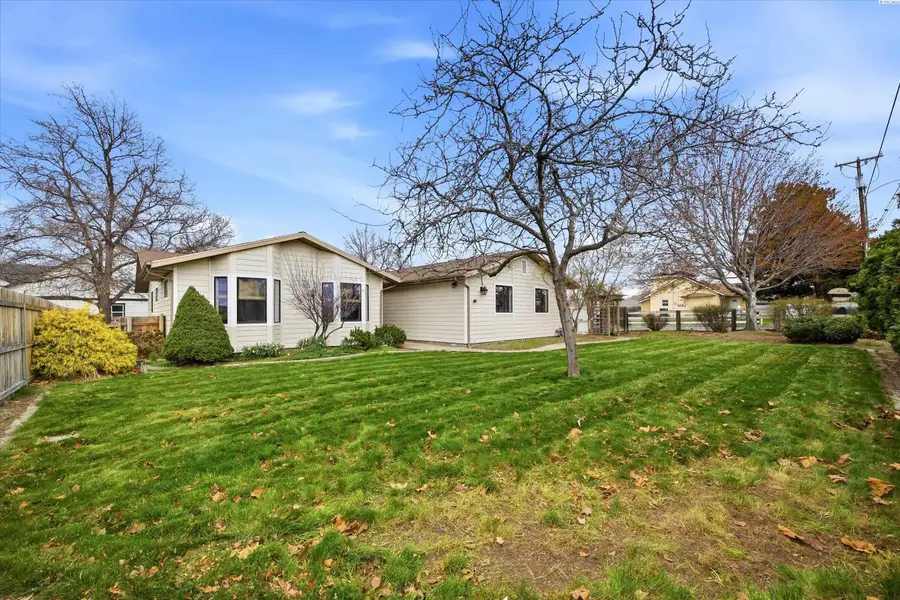 2017 S Washington, Kennewick, WA 99337 - #2