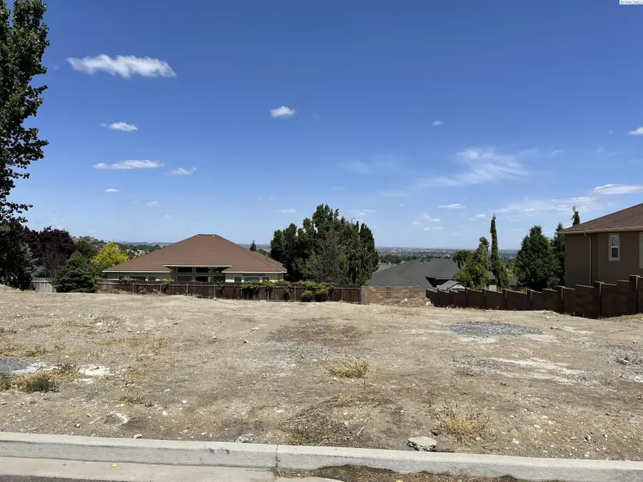 316 Soaring Hawk St, Richland, WA 99352 - #2