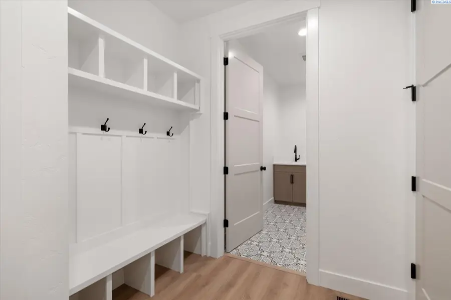 2385 Waterhill, Richland, WA 99352 - #3