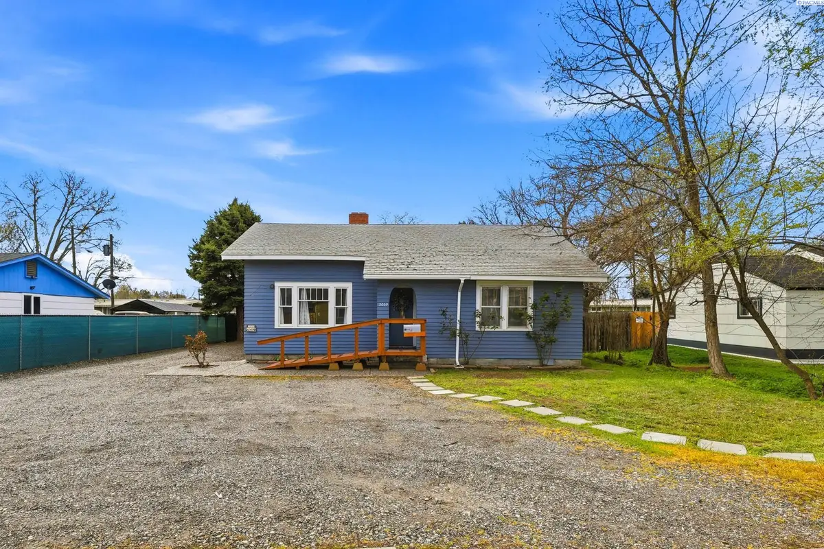 2009 W 4th Avenue, Kennewick, WA 99336 - #1