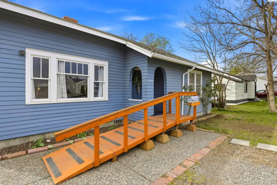 2009 W 4th Avenue, Kennewick, WA 99336 - #3