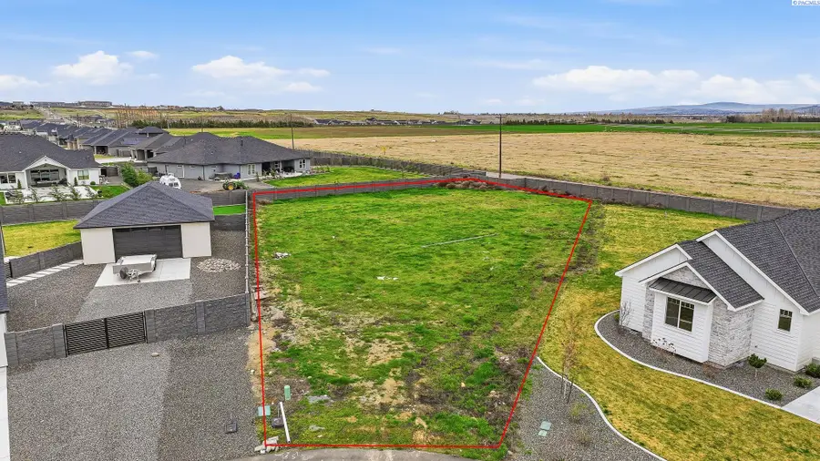 12700 Blackfoot Dr, Pasco, WA 99301 - #2