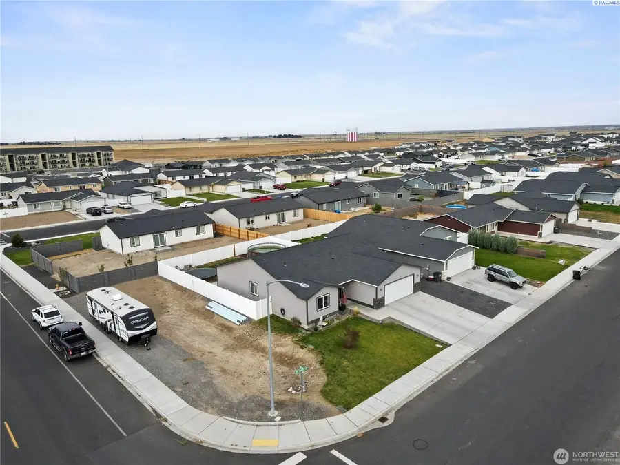 705 E Mt Adams St, Othello, WA 99344 - #2