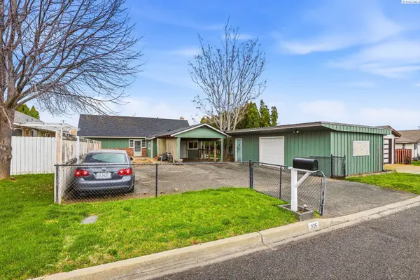 205 S 50th Avenue, Yakima, WA 98908
