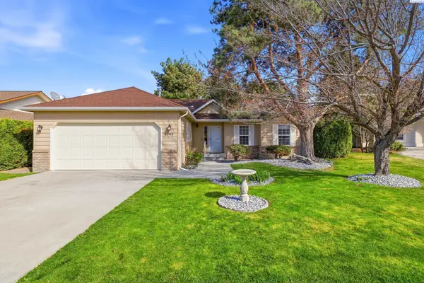 2303 S Arthur Loop, Kennewick, WA 99338