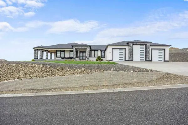 33812 Cantera Street, Kennewick, WA 99338