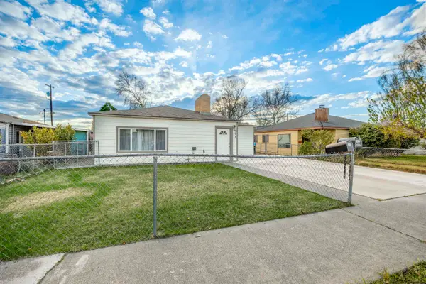 308 & 310 N 12th Ave, Pasco, WA 99301