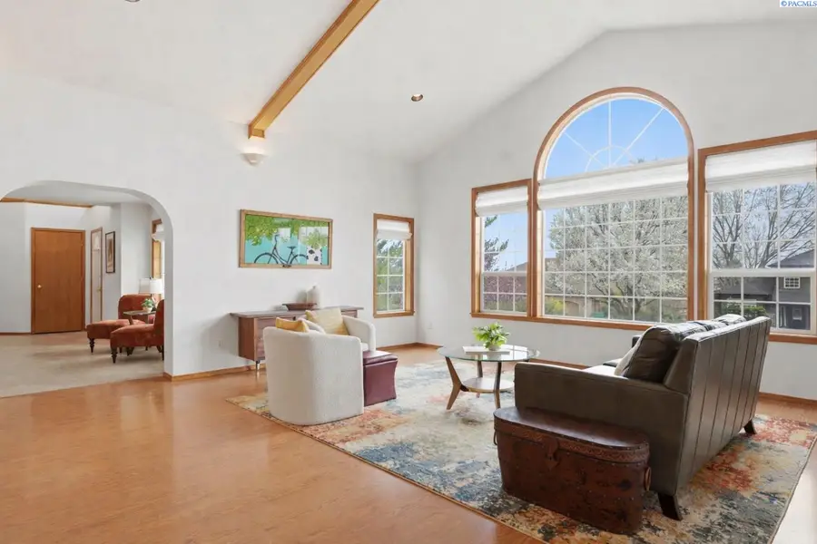 6711 W 20th Ave, Kennewick, WA 99338 - #3