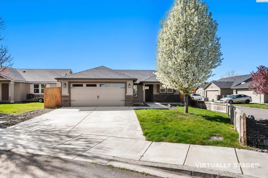 765 N Williams, Kennewick, WA 99336 - #2