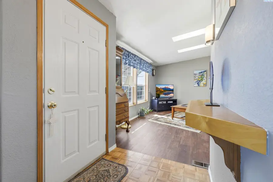 312 S Columbia Center Blvd. #104 #104, Kennewick, WA 99336 - #3