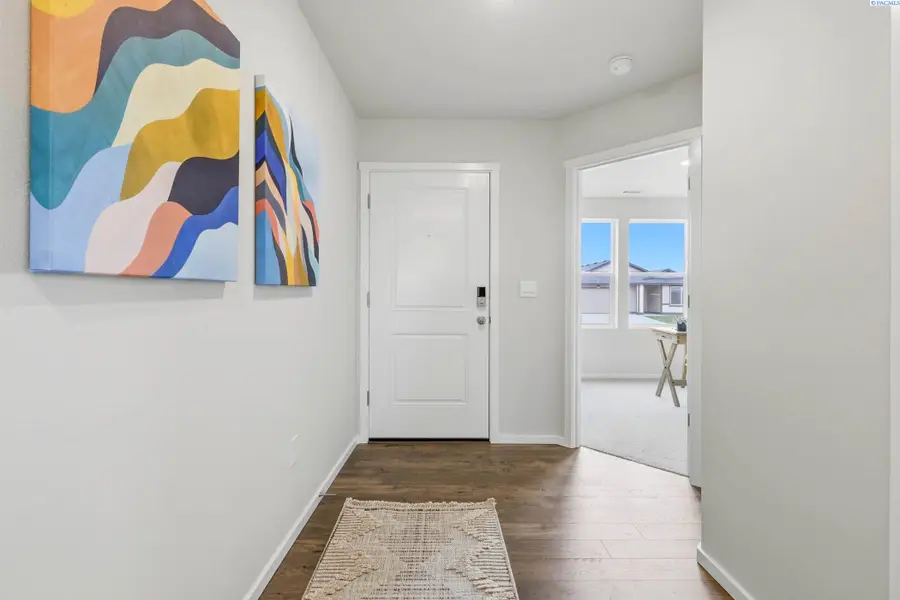 11305 Buckingham Dr, Pasco, WA 99301 - #2