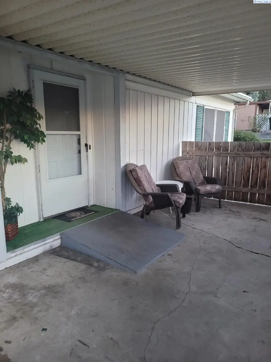 3324 W 19th Ave, Kennewick, WA 99338 - #3