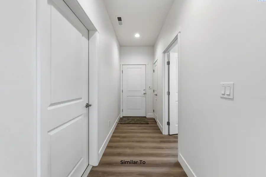 222 N Dewberry Pl, Kennewick, WA 99336 - #2