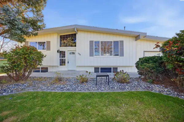 106 E 36th Ave, Kennewick, WA 99337
