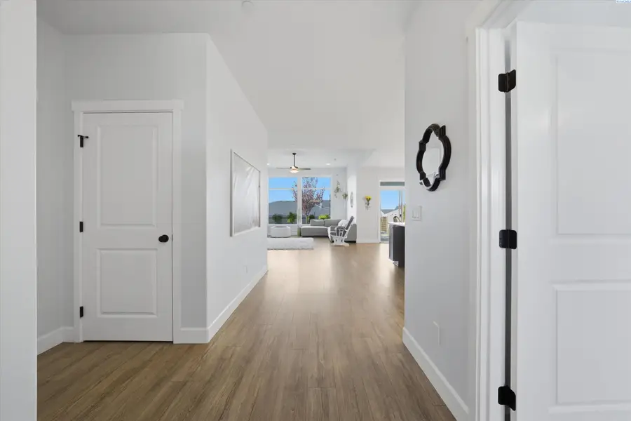 4235 Barbera St, Richland, WA 99352 - #2