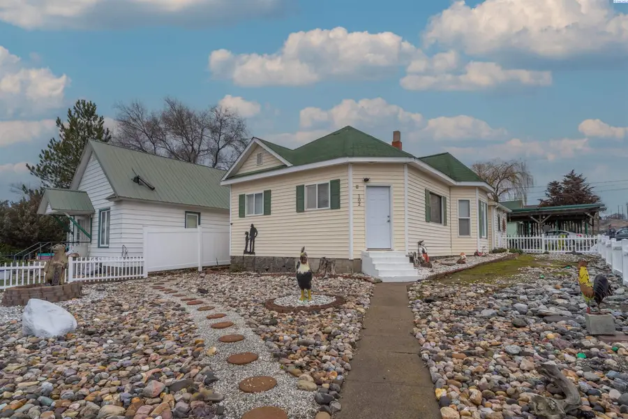 102 W 3rd Street, Lind, WA 99341 - #3