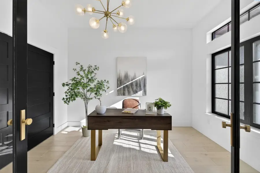 3408 Royce Dr., Pasco, WA 99301 - #3