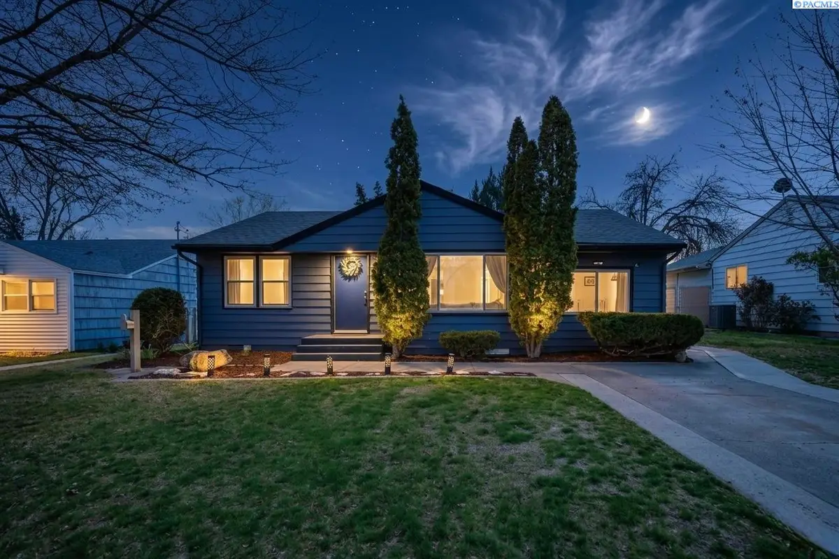 1913 W 2nd Ave., Kennewick, WA 99336 - #1